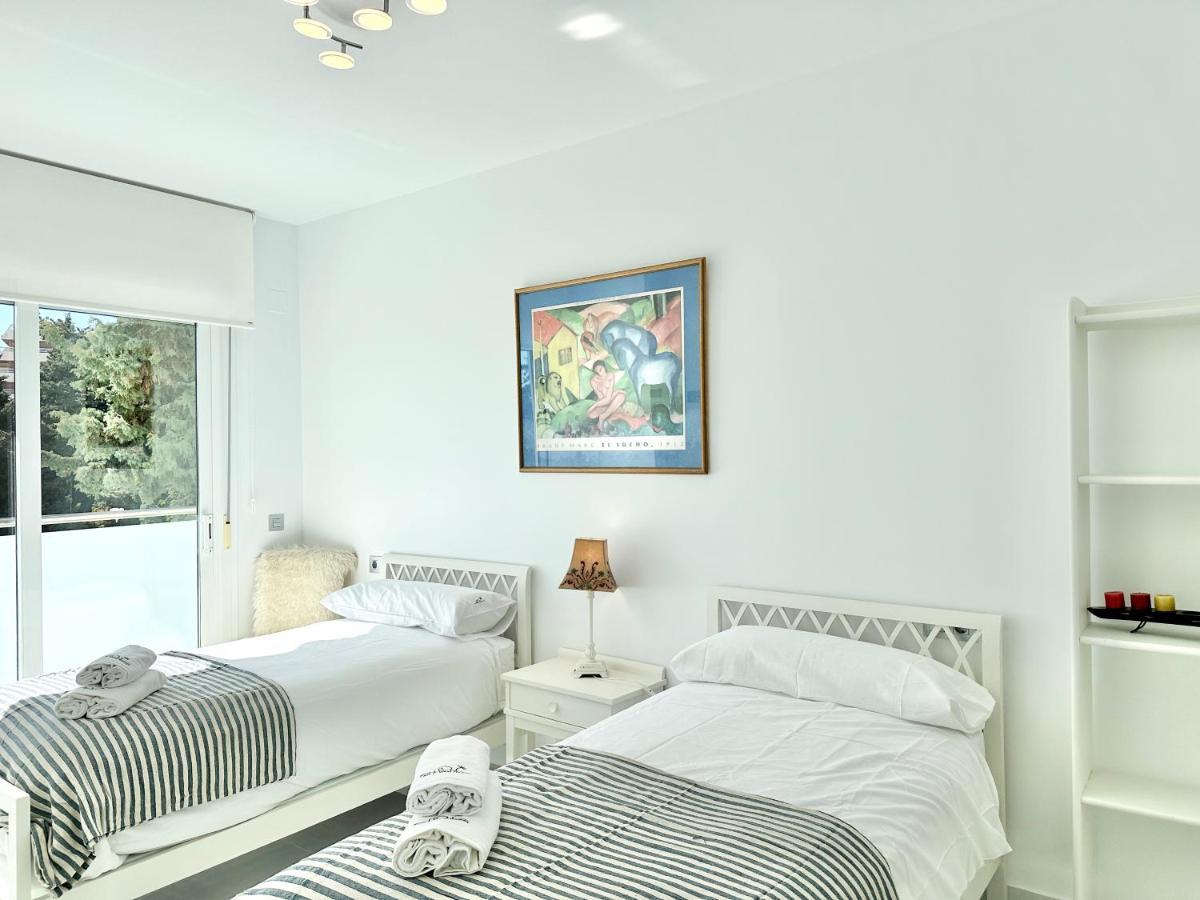 Center Of - Eaw Homes * Marbella